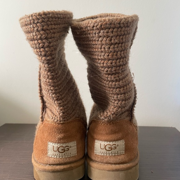 UGG Classic Cardy Knit Chestnut (sz3) - Picture 4 of 5